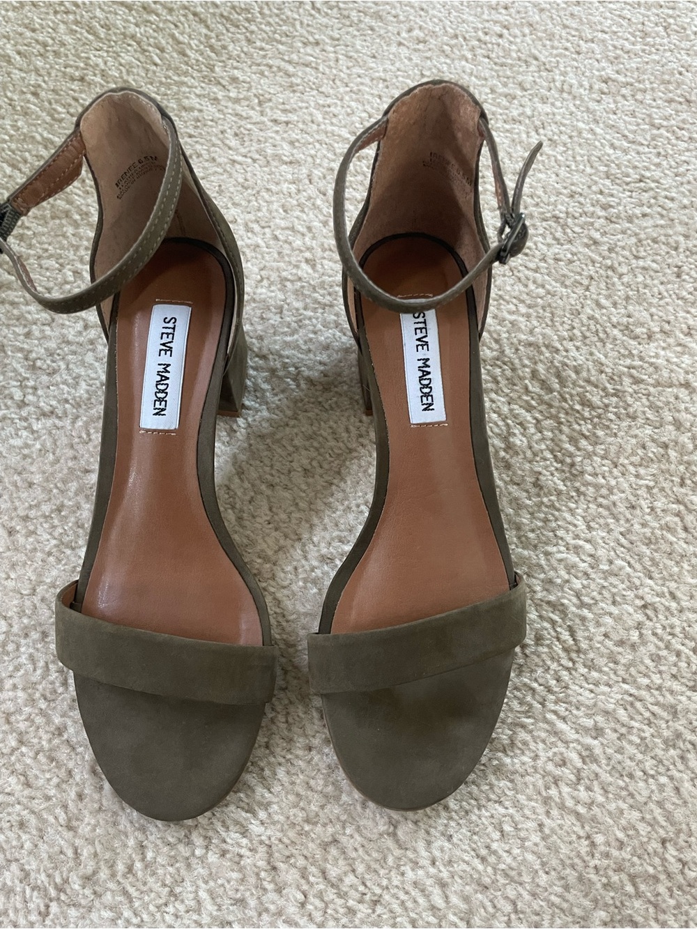 Steve Madden Irenee Size 6.5 Olive Green Suede Block Heel Sandals Ankle Strap